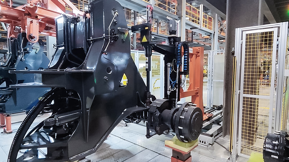 3D視覺引導螺栓擰緊 | 某大型工程機械廠