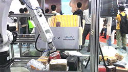 工博會(huì)現(xiàn)場(chǎng)|10大展臺(tái)17個(gè)展示單元,梅卡曼德多項(xiàng)技術(shù)全場(chǎng)吸睛 工博會(huì)現(xiàn)場(chǎng)|10大展臺(tái)17個(gè)展示單元,梅卡曼德多項(xiàng)技術(shù)全場(chǎng)吸睛