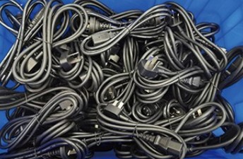 AI+機器人解鎖新場景，梅卡曼德線束抓取方案發布