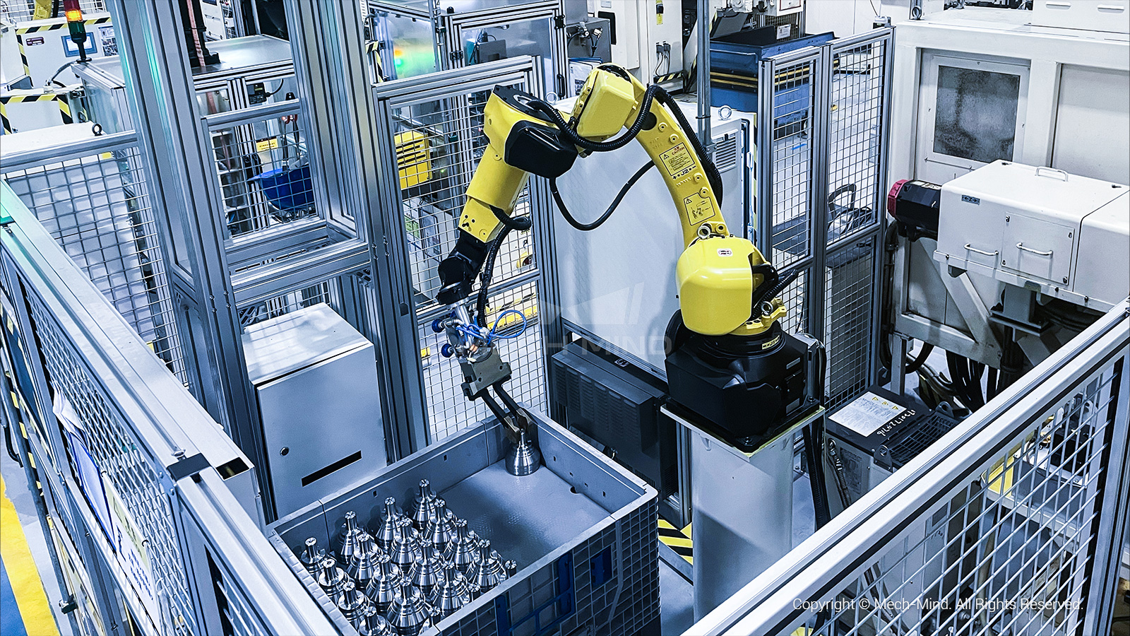 高精度結構光工業3D相機Mech-Eye PRO全面升級：可選藍光/白光版本，適合中距離應用